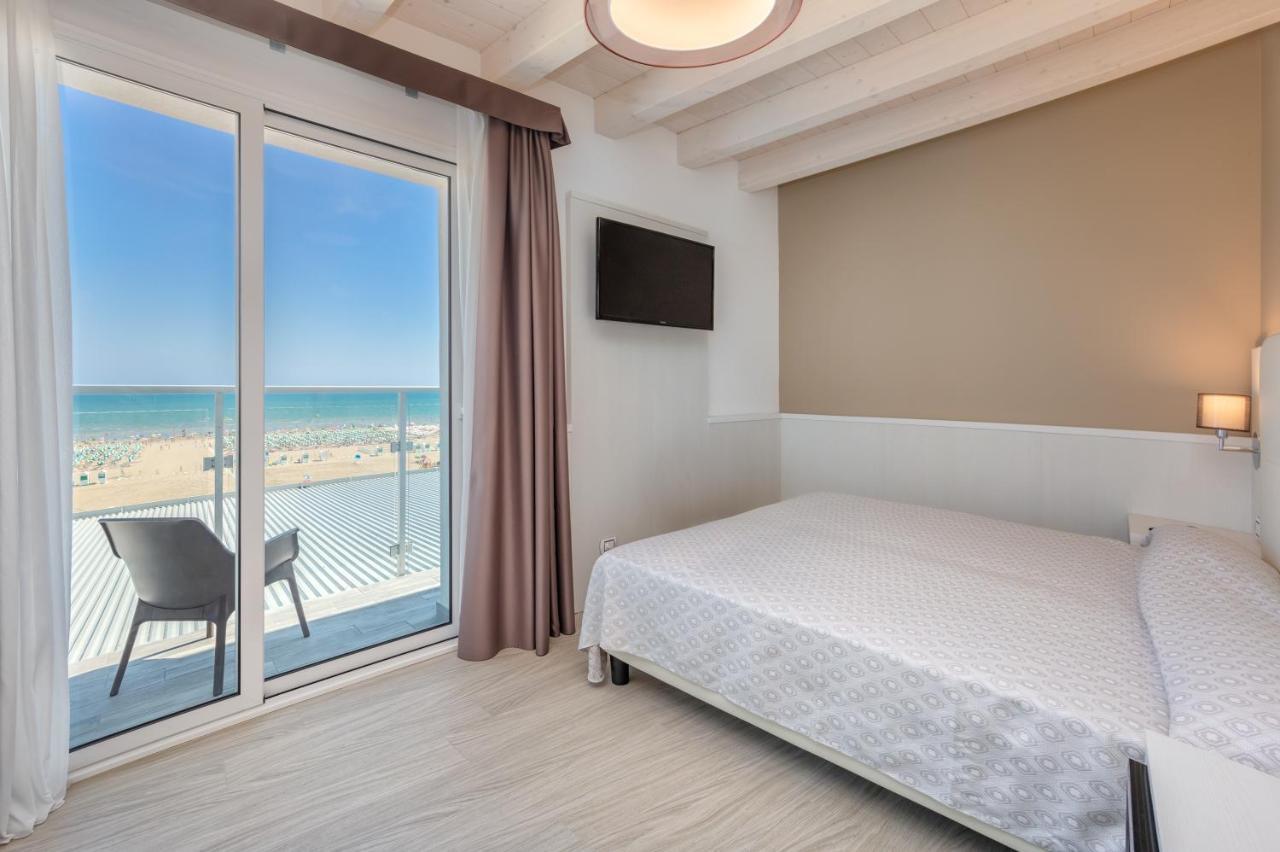 Hotel Garni' Serena Caorle Eksteriør billede