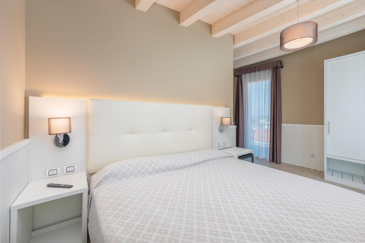 Hotel Garni' Serena Caorle Eksteriør billede