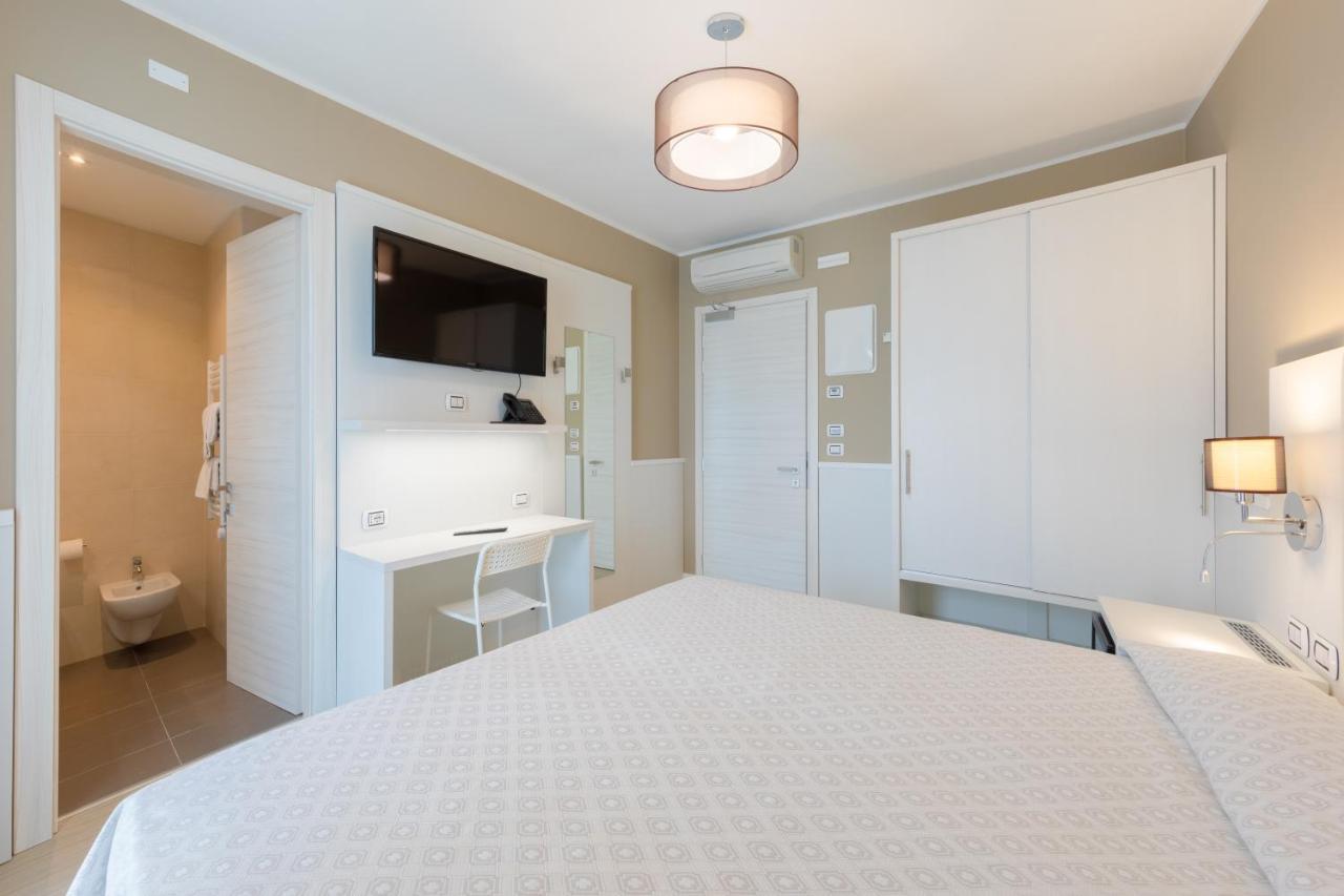 Hotel Garni' Serena Caorle Eksteriør billede